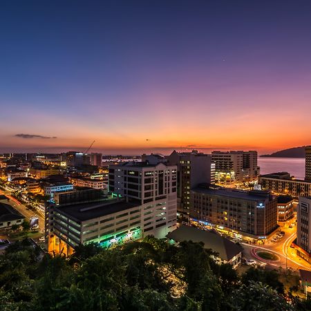 Holiday Inn Express Kota Kinabalu City Centre By Ihg Eksteriør billede